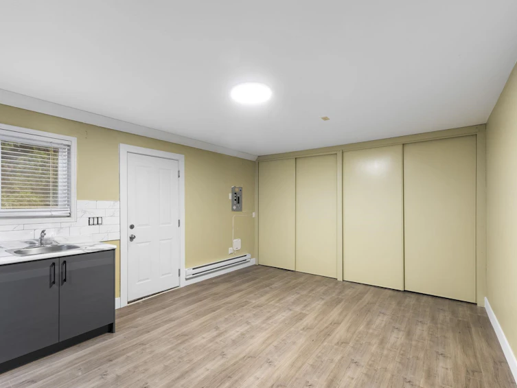 33321 Terry Fox Avenue, Abbotsford, BC, V2S 6T9 - 33