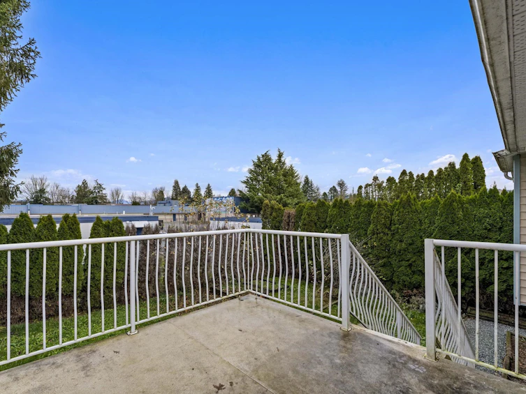 33321 Terry Fox Avenue, Abbotsford, BC, V2S 6T9 - 39