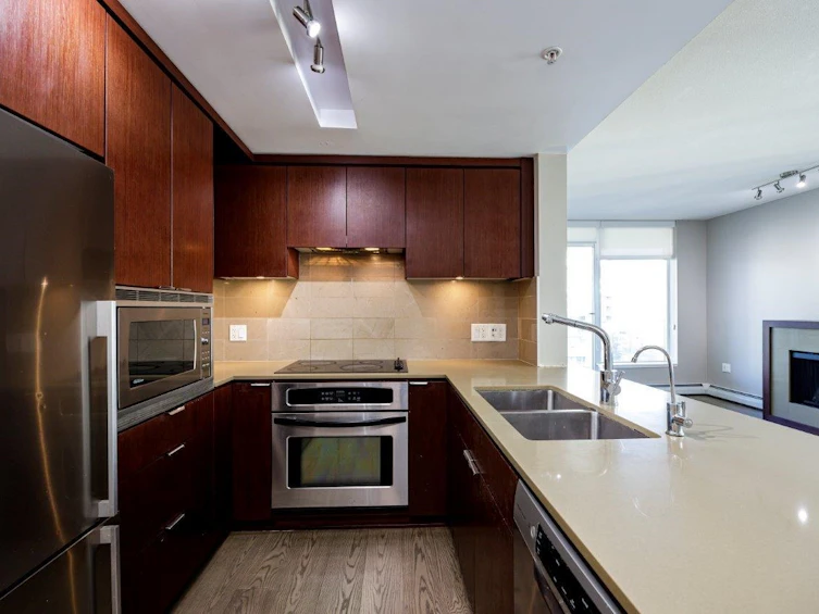 1207-1320 Chesterfield Avenue, North Vancouver, BC, V7M 0A6 - 8