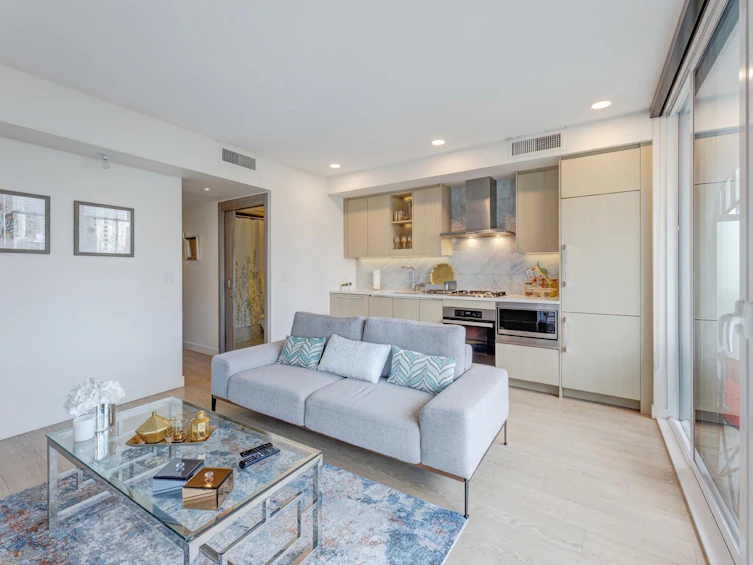 904-89 Nelson Street, Vancouver, BC, V6Z 0E7