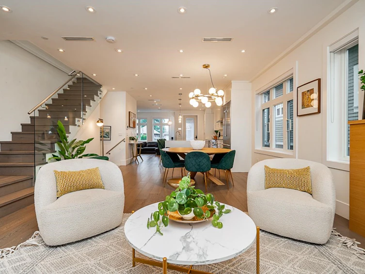 1243 E 13th Avenue, Vancouver, BC, V5T 2M2 - 3