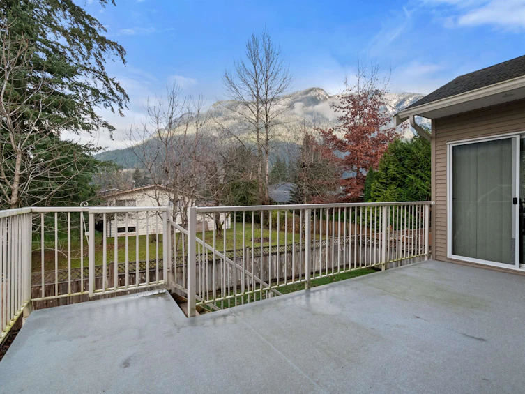 65997 Ogilview Drive, Hope, BC, V0X 1L1 - 32