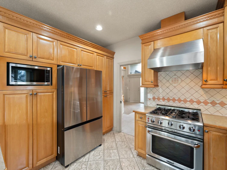 12698 61b Avenue, Surrey, BC, V3X 3M5 - 11