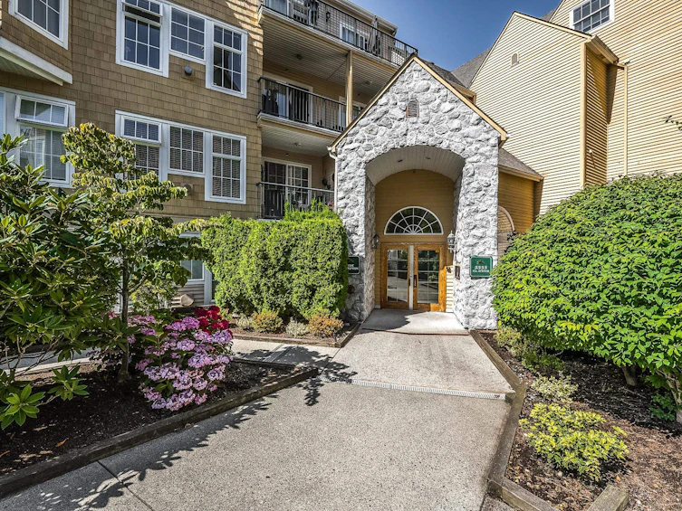 209-5555 13a Avenue, Delta, BC, V4M 2E7
