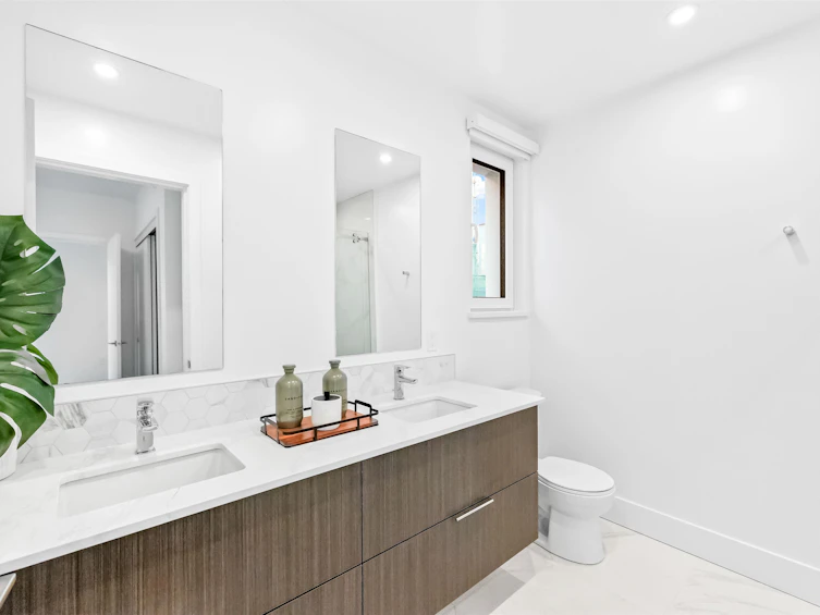 308-2250 E 1st Avenue, Vancouver, BC, V5N 1B6 - 20