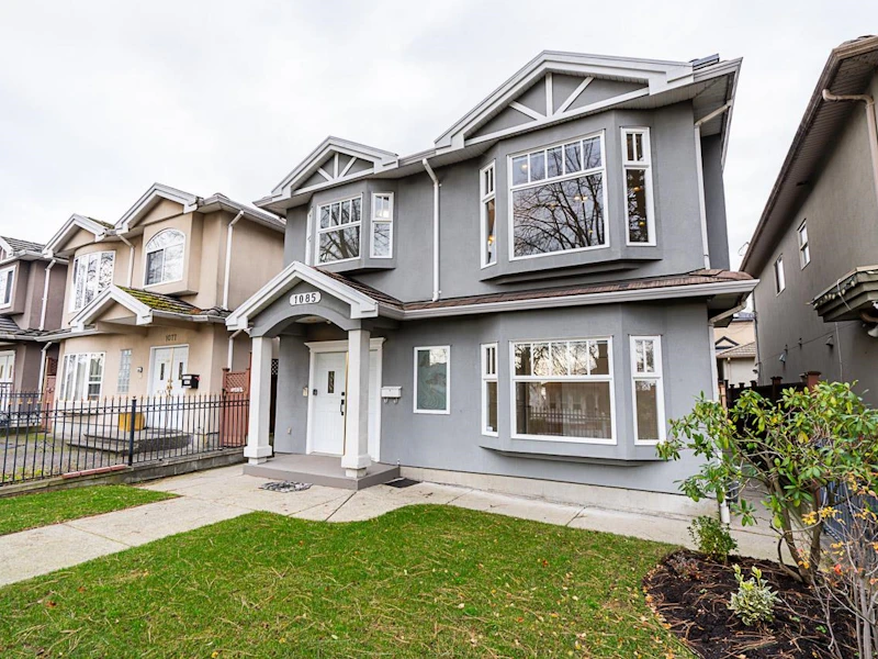 1085 E 62nd Avenue, Vancouver BC V5X 2H1
