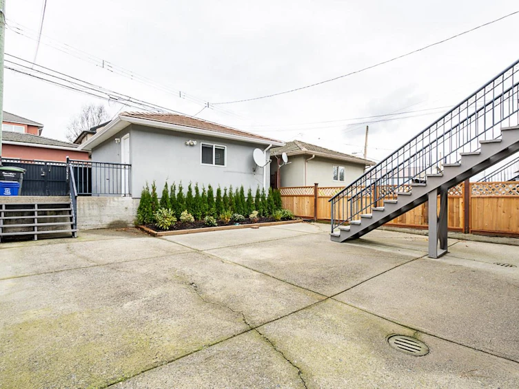 1085 E 62 Avenue, Vancouver, BC, V5X 2H1 - 27