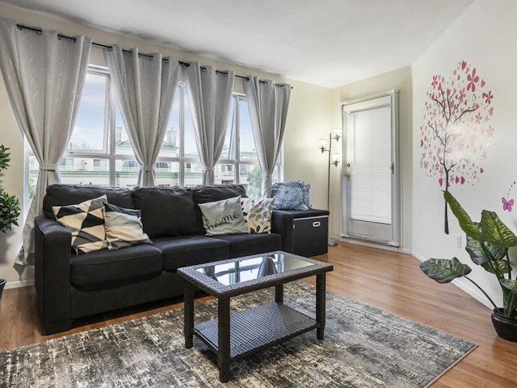 323-8611 General Currie Road, Richmond, BC, V6Y 3W4 - 3
