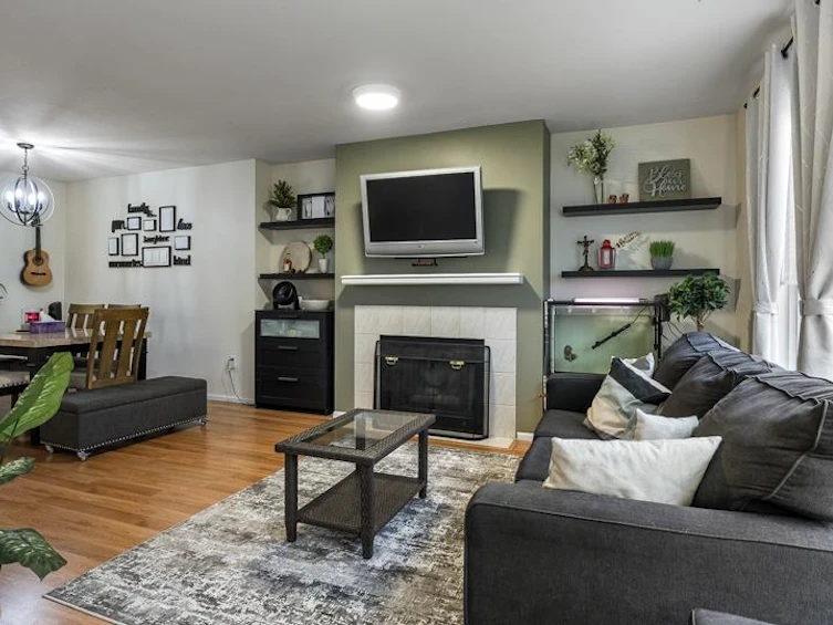 323-8611 General Currie Road, Richmond, BC, V6Y 3W4 - 4