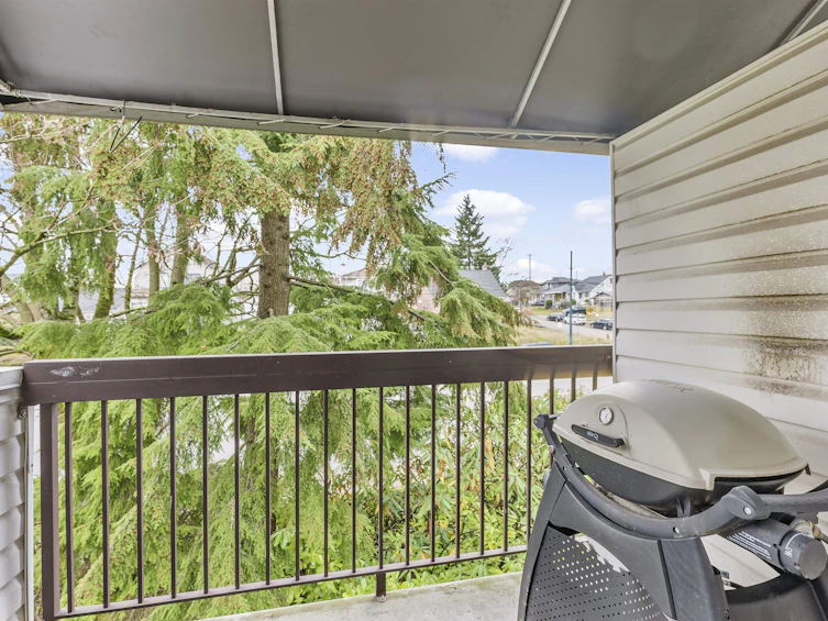 225-2910 E Pender Street, Vancouver, BC, V5K 2C3 - 17
