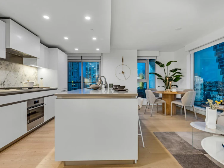 1402-889 Pacific Street, Vancouver, BC, V6Z 1C3 - 10