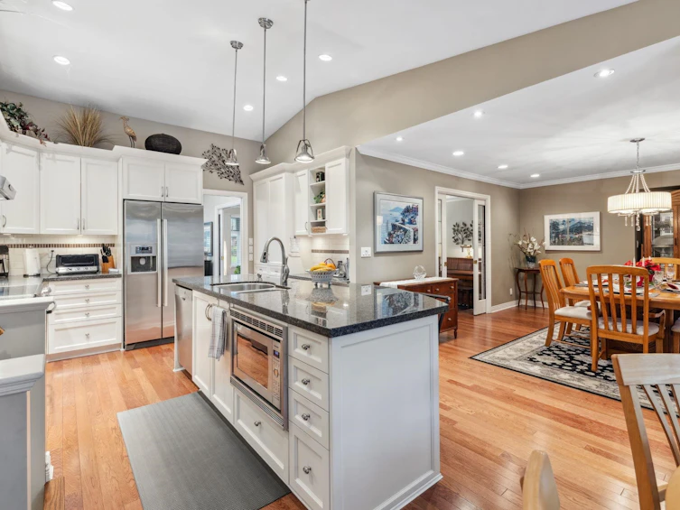 4715 Lancelot Court, Richmond, BC, V7C 4S2 - 12