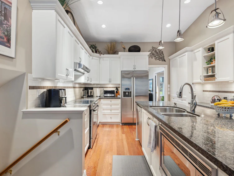4715 Lancelot Court, Richmond, BC, V7C 4S2 - 13
