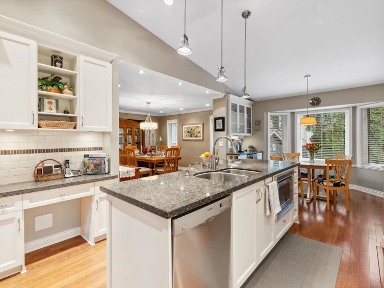 4715 Lancelot Court, Richmond, BC, V7C 4S2 - 14