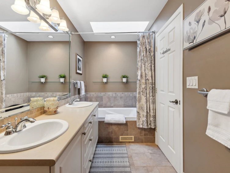 4715 Lancelot Court, Richmond, BC, V7C 4S2 - 28