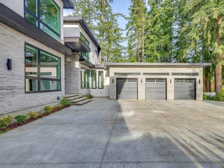 2589 141 Street, Surrey, BC, V4P 2E5 - 2