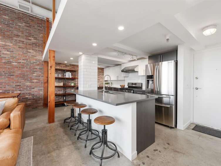 204-2001 Wall Street, Vancouver, BC, V6X 3B5 - 7