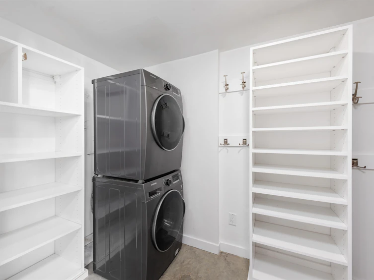 204-2001 Wall Street, Vancouver, BC, V6X 3B5 - 18