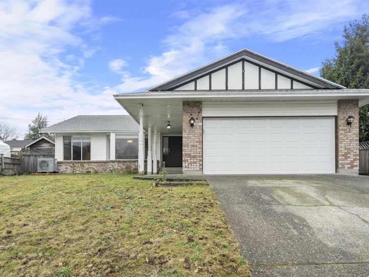 7831 124a Street, Surrey, BC, V3W 8P1
