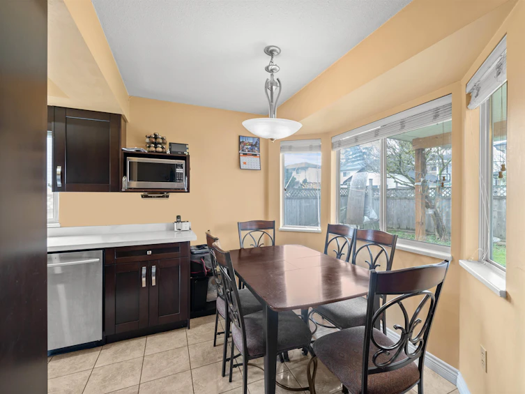7831 124a Street, Surrey, BC, V3W 8P1 - 11
