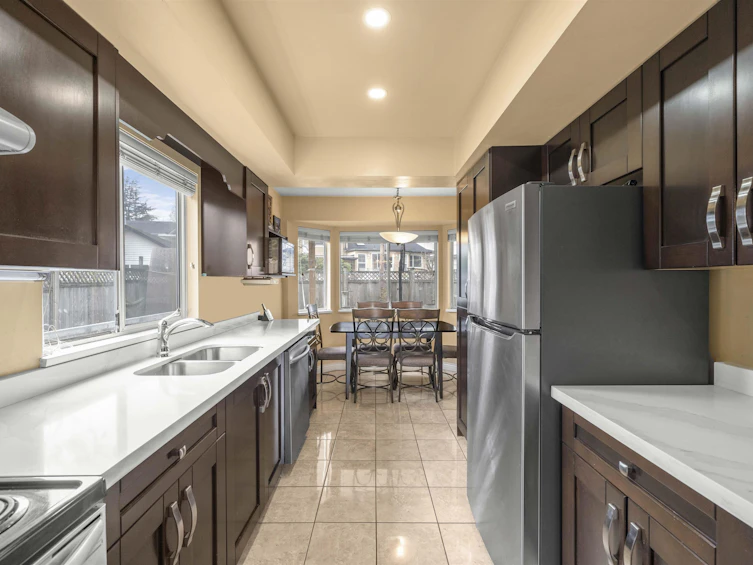 7831 124a Street, Surrey, BC, V3W 8P1 - 12