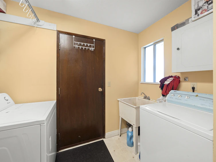 7831 124a Street, Surrey, BC, V3W 8P1 - 23