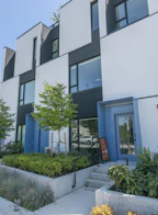 46 W King Edward Avenue