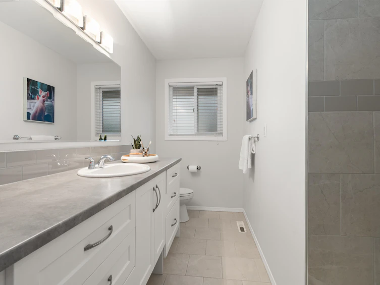 9490 Tupper Street, Chilliwack, BC, V2P 4G4 - 23