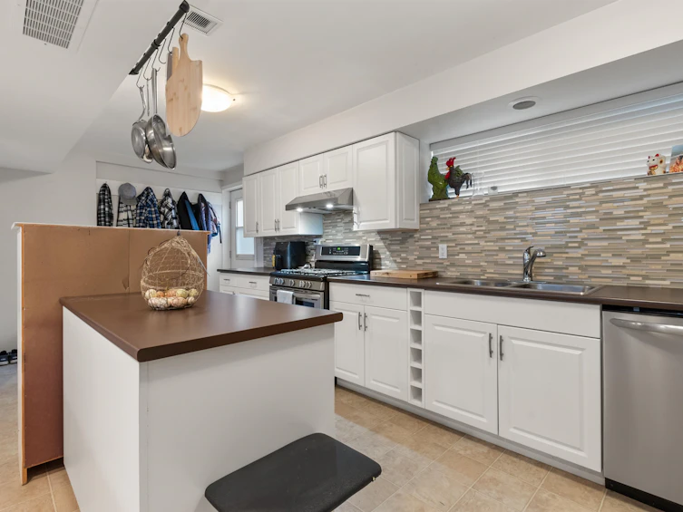 9490 Tupper Street, Chilliwack, BC, V2P 4G4 - 30