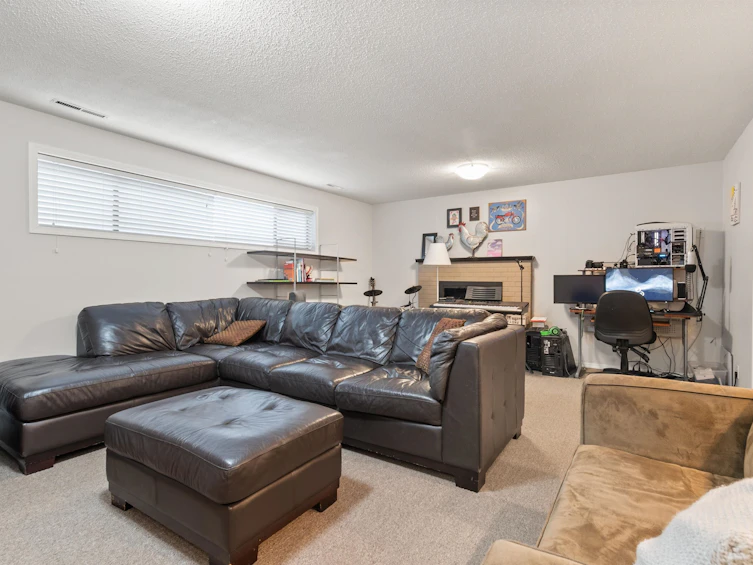 9490 Tupper Street, Chilliwack, BC, V2P 4G4 - 33