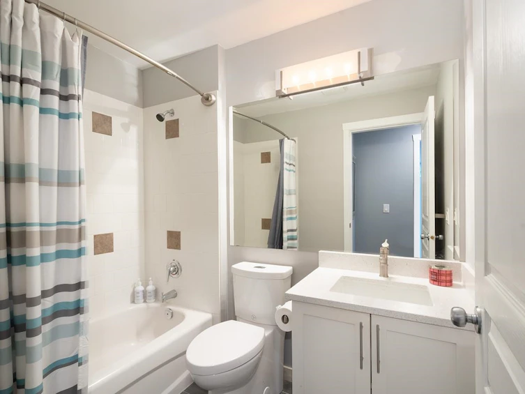 128-2000 Panorama Drive, Port Moody, BC, V3H 5J5 - 31