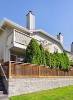272 E 4th Street