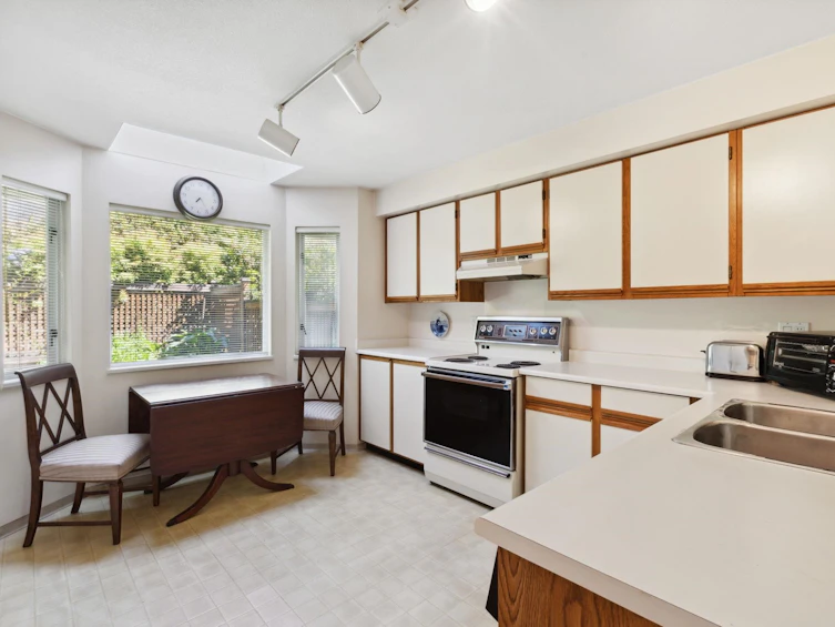 272 E 4th Street, North Vancouver, BC, V7L 1H9 - 17