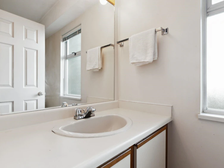 272 E 4th Street, North Vancouver, BC, V7L 1H9 - 19