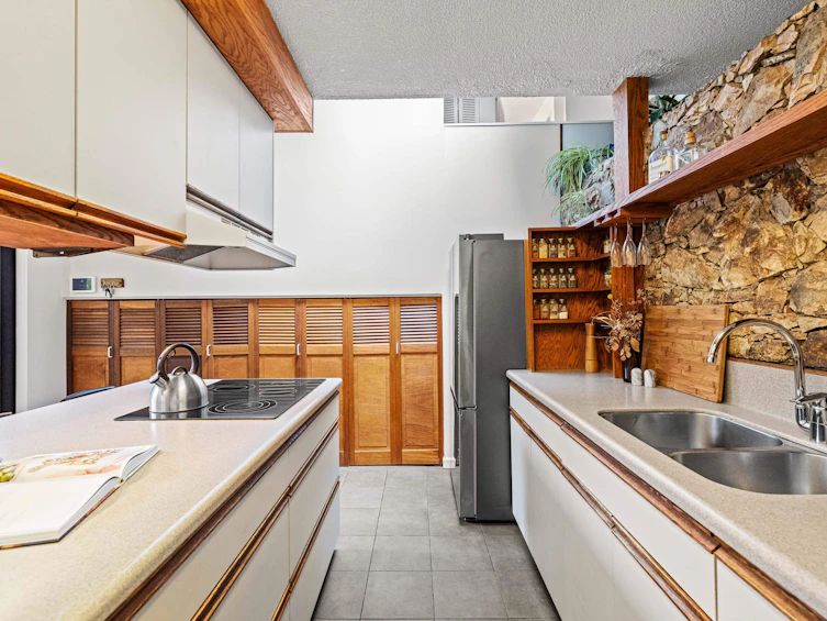 861 Smith Avenue, Coquitlam, BC, V3J 2X4 - 11