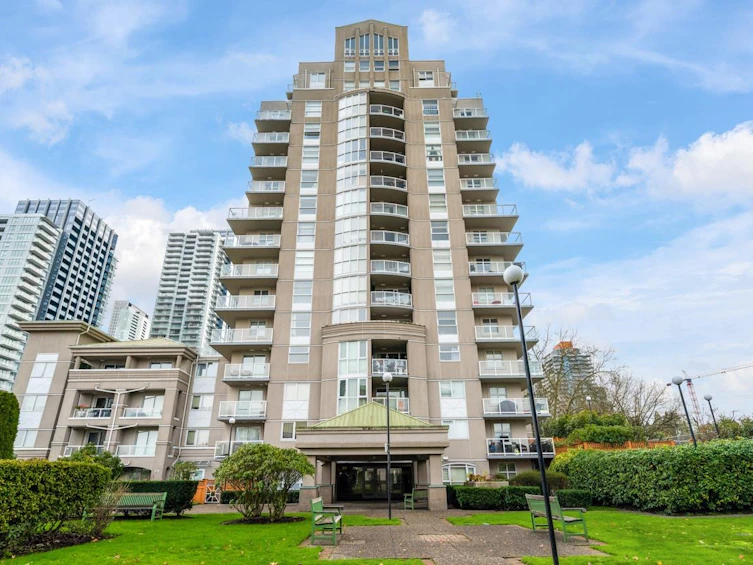 310-10523 University Drive, Surrey, BC, V3T 5T8 - 2
