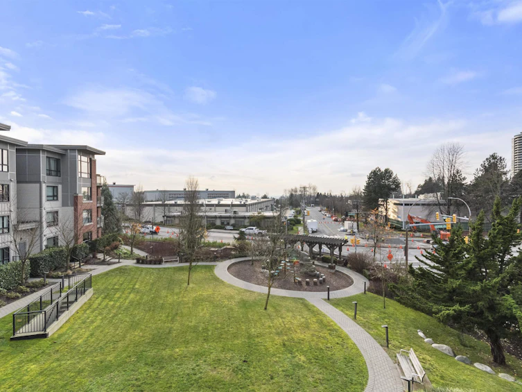 323-7058 14th Avenue, Burnaby, BC, V3N 0E6 - 10