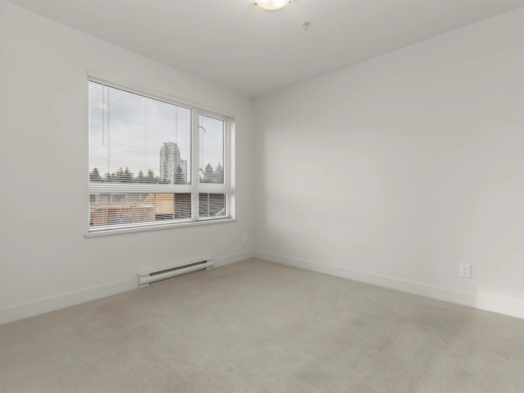 323-7058 14th Avenue, Burnaby, BC, V3N 0E6 - 25