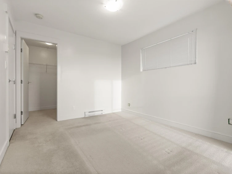 323-7058 14th Avenue, Burnaby, BC, V3N 0E6 - 27
