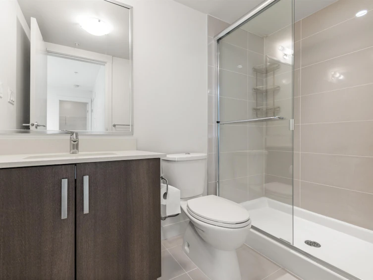 323-7058 14th Avenue, Burnaby, BC, V3N 0E6 - 28