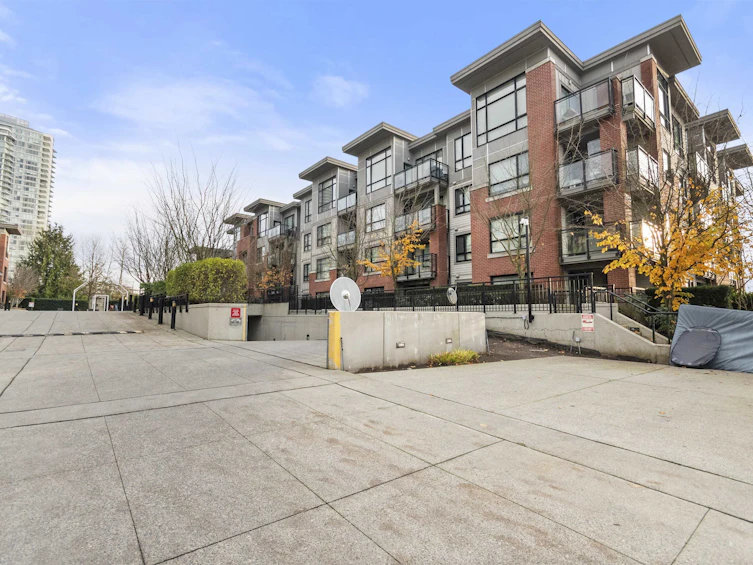323-7058 14th Avenue, Burnaby, BC, V3N 0E6 - 38