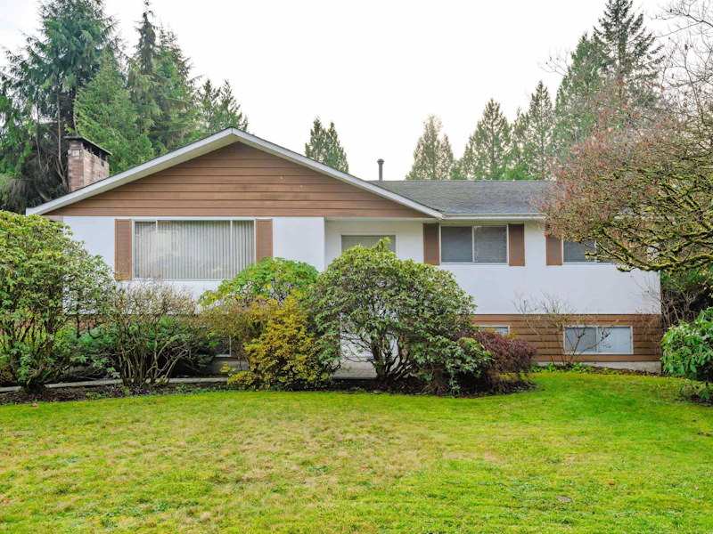 7970 Hunter Street, Burnaby BC V5A 2B9