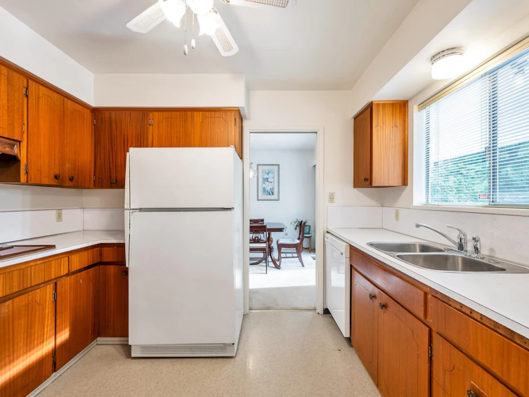 7970 Hunter Street, Burnaby, BC, V5A 2B9 - 9