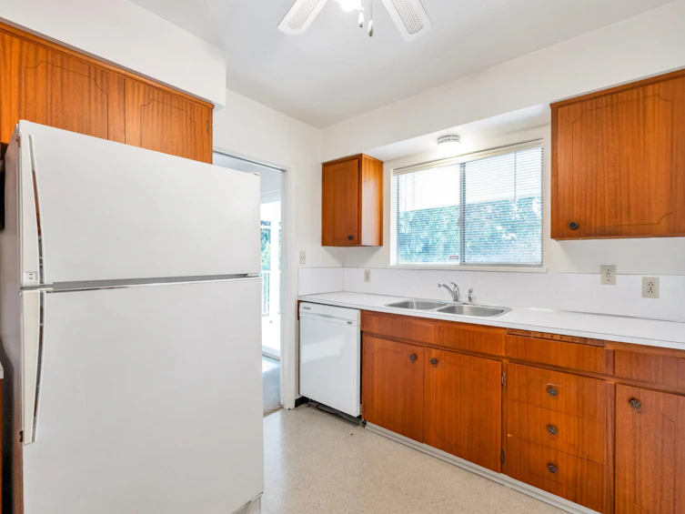 7970 Hunter Street, Burnaby, BC, V5A 2B9 - 12