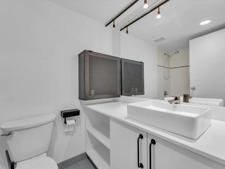 210-22 E Cordova Street, Vancouver, BC, V6A 1K2 - 16