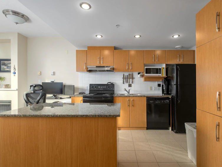 509-9298 University Crescent, Burnaby, BC, V5A 4X8 - 12