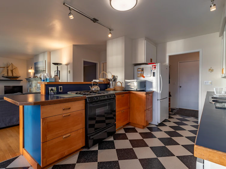 73 Madrona Road, Galiano Island, BC, V0N 1P0 - 23