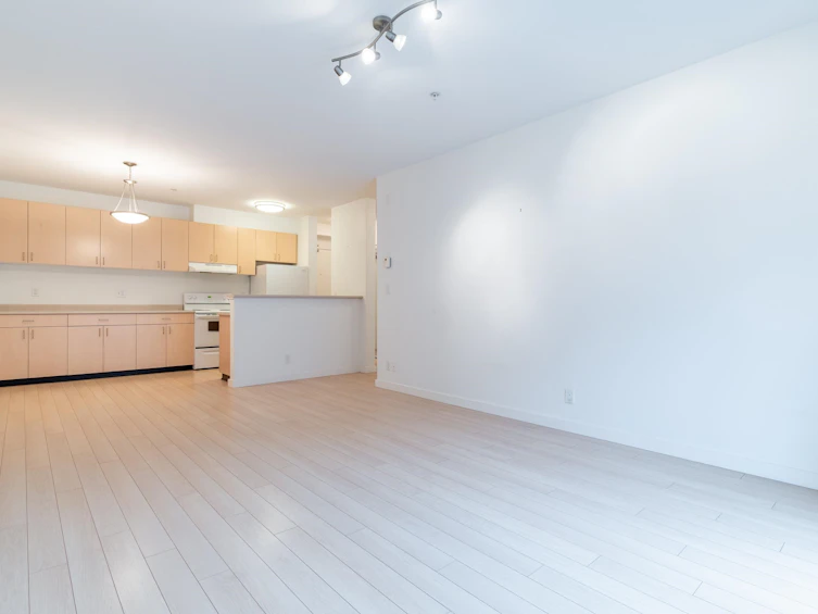 201-1033 St. Georges Avenue, North Vancouver, BC, V7L 3H5 - 22