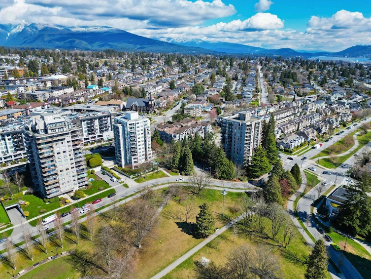 208-175 E 10th Street, North Vancouver, BC, V7L 4W1 - 28