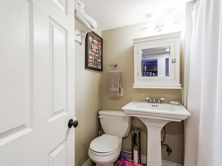 869 W 17th Avenue, Vancouver, BC, V5Z 1V3 - 25